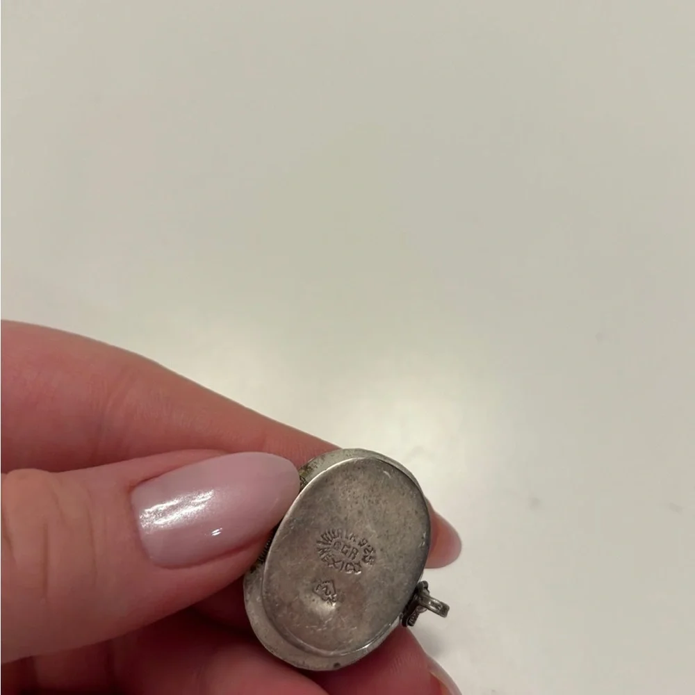 Oval shaped mini silver plated pill box
